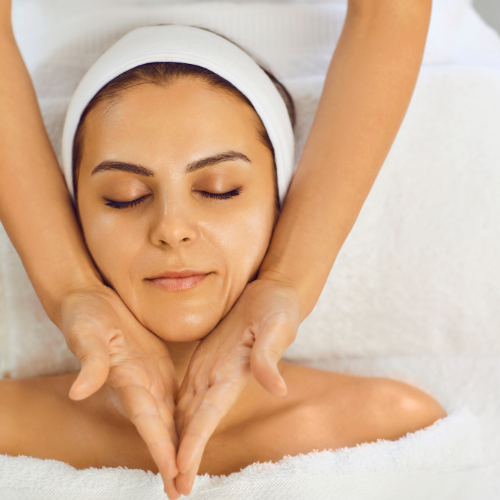 Grundausbildung in der Kosmetik & Gesichtsmassagetechnikk - Jolie au naturel: Nachhaltige Naturkosmetik