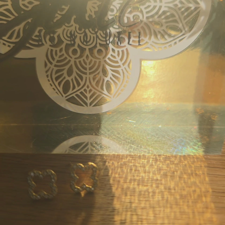 Video laden: Jolie Juwel Ohrringe Edelstahl mit Swarovski Steinen