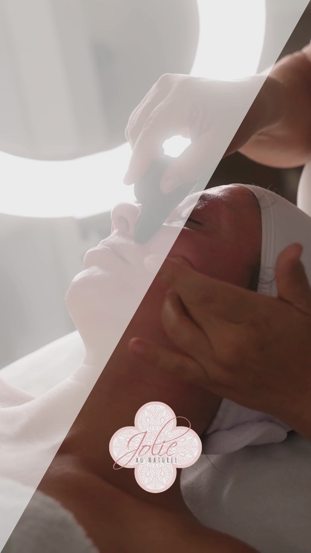 Video laden: Lift &amp; Soul straffende Hyaluron Gesichts- und Körper Wellnessbehandlung Ayurveda Beauty